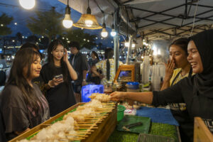Mads D 4 Chillva Market Phuket 2025 – Hip Local Night Market